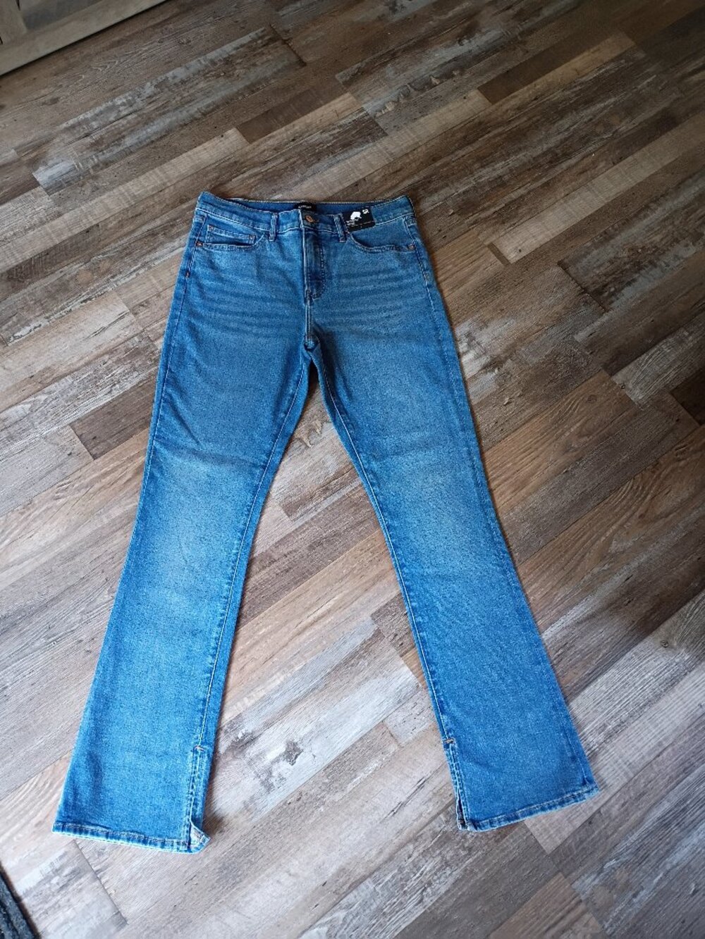 NWT EXPRESS Skyscraper Mid Rise Jeans